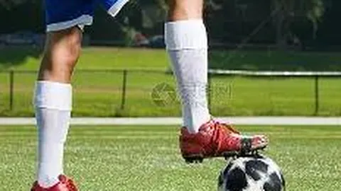 《曼联逆袭战：狼队虽不堪一击，胜利之光重燃红魔信心之火》